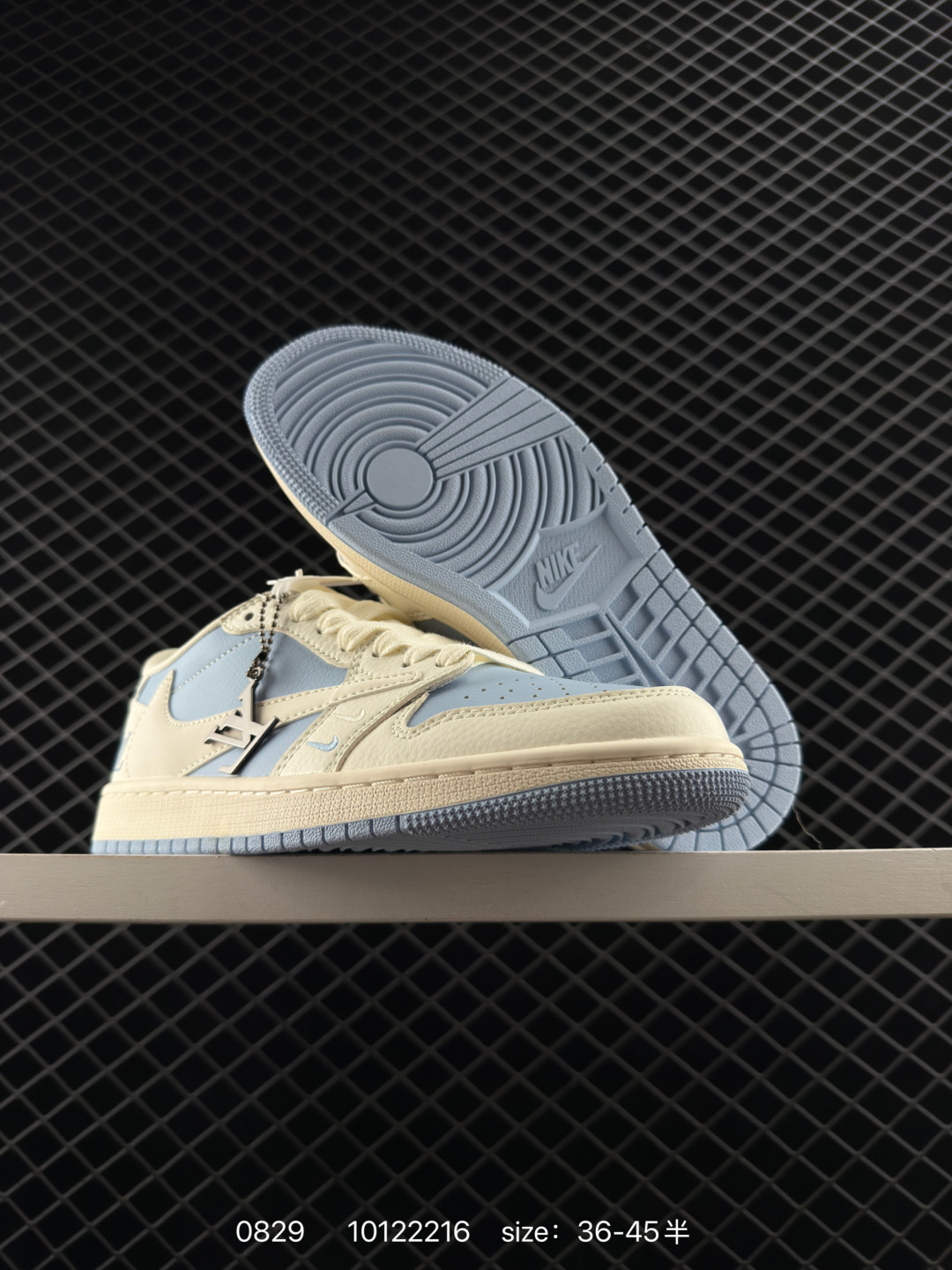 Travis Scott x Jordan 1 Low